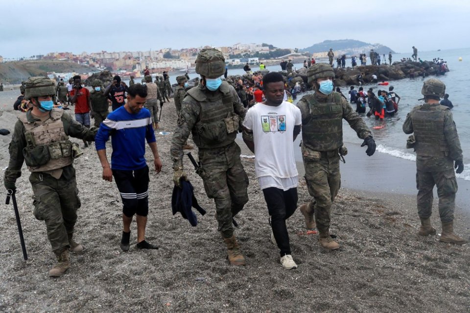 İspanya'nın Kuzey Afrika'daki toprağı "Ceuta" sığınmacı akınına uğradı. Son iki