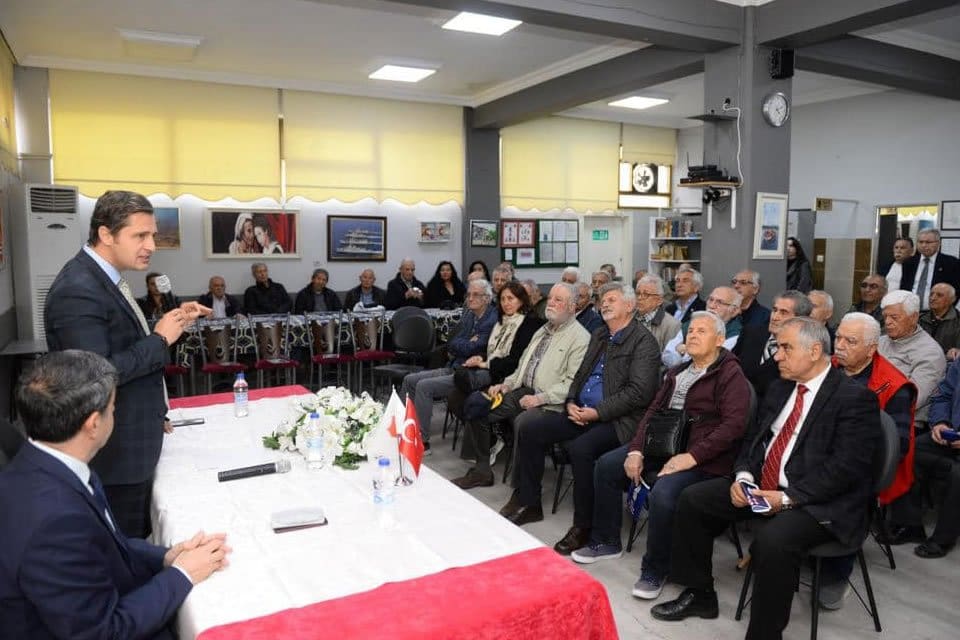 Cumhuriyet Halk Partisi (CHP) İzmir Milletvekili Adayı Deniz Y&uuml;cel, se&ccedil;im