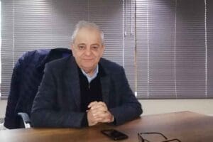 Cumhuriyet Halk Partisi (CHP) Parti Meclisi (PM) &uuml;yesi deneyimli siyaset&ccedil;i