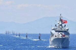 Sahil G&uuml;venlik Komutanlığı'nın koordinasyonunda d&uuml;zenlenen Deniz Aslanı-2022 Arama Kurtarma Davet
