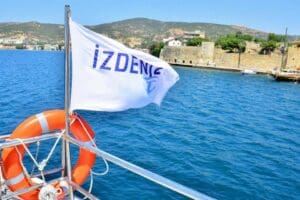 G&uuml;n&uuml;birlik tatilcilerin g&ouml;zde sayfiye mek&acirc;nları Fo&ccedil;a, Mordoğan ve Urla&rsquo;ya hafta