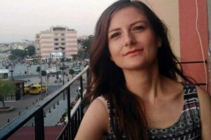 İzmir'in Konak il&ccedil;esinde, atladığı denizden baygın &ccedil;ıkarılıp, hastanede 3 g&uuml;n