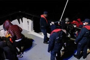 Muğla'nın Dat&ccedil;a il&ccedil;esi a&ccedil;ıklarında Yunan Sahil G&uuml;venlik ekiplerince T&uuml;rk kara