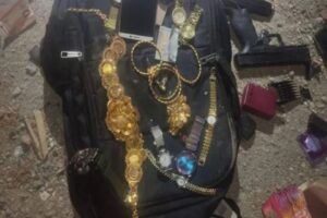 Hatay'da komiser yardımcısının kullandığı araçta yapılan aramada enkaz altından alındığı