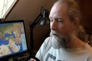 Frank Hoogerbeets, d&uuml;nyada deprem kahini olarak biliniyor. D&uuml;nya &uuml;zerinde meydana