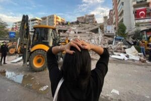 Son aylarda Ege B&ouml;lgesi'nde yaşanan depremler endişelere neden oldu. Deprem