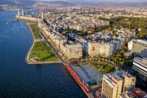 Kahramanmaraş'ın Pazarcık il&ccedil;esinde meydana gelen deprem felaketi nedeniyle İzmir'deki etkinlikler