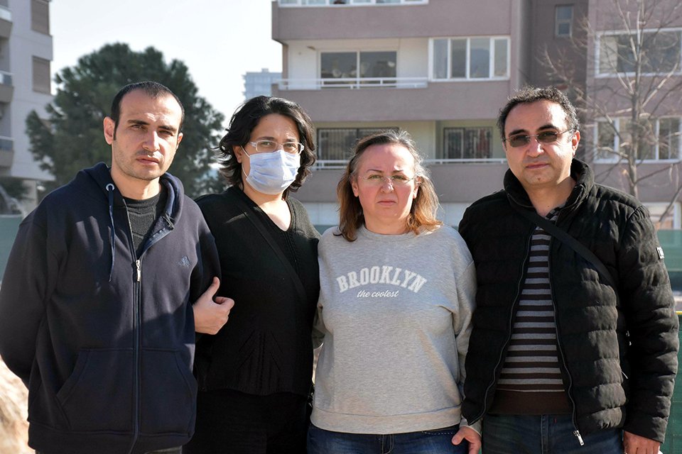 Çevre ve Şehircilik Bakanı Murat Kurum'un İzmir depreminde çöken Rıza