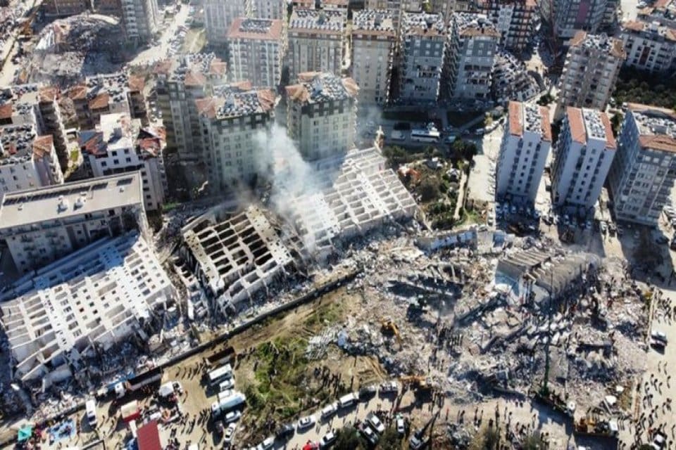 Depremde Antakya'da yıkılan 250 daireli R&ouml;nesans Rezidans'ın sahiplerinden m&uuml;teahhit Mehmet