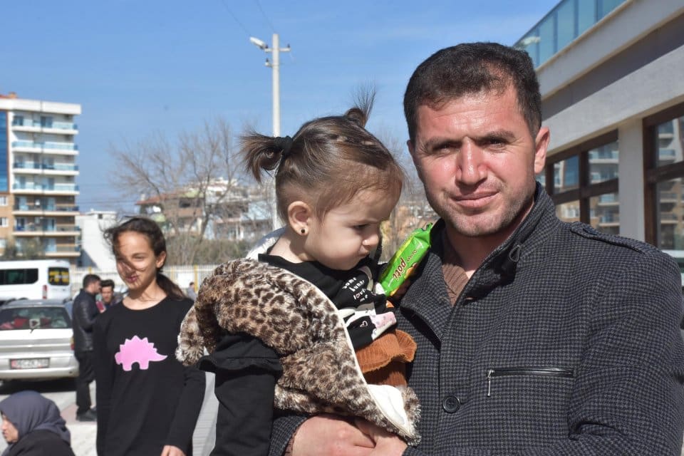 Kahramanmaraş'tan İzmir'e ailesi ile gelen 3 &ccedil;ocuk babası Ahmet Kalaylı