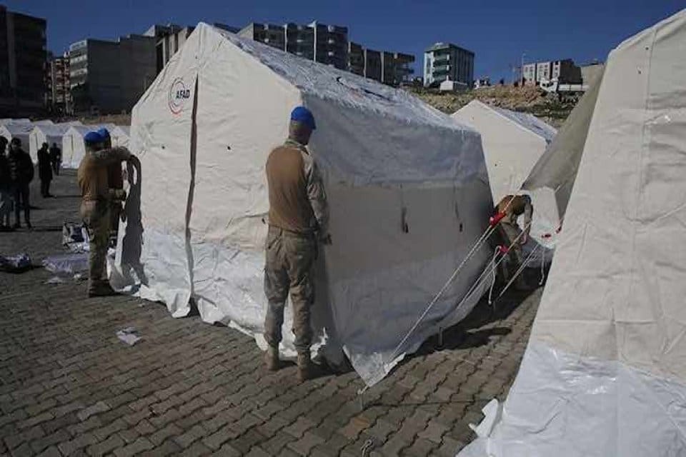 AFAD Başkanlığı ve T&uuml;rk Kızılay tarafından ilan edilen hesaplara yapılan