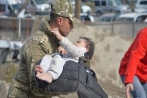 Aile ve Sosyal Hizmetler Bakanlığı, refakatsiz depremzede &ccedil;ocukların ailelerine kavuşturulması