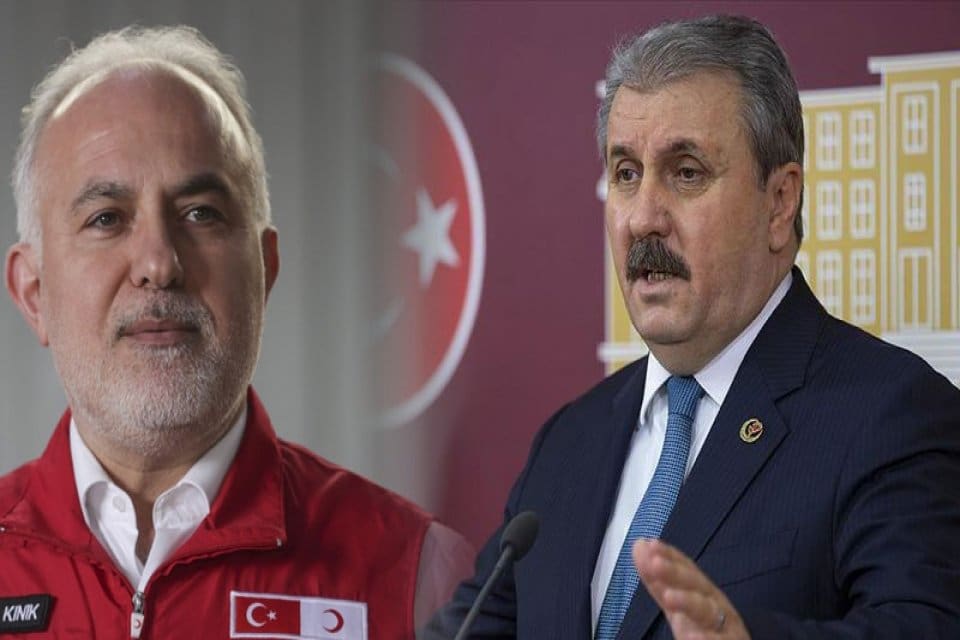 B&uuml;y&uuml;k Birlik Partisi Genel Başkanı Mustafa Destici, katıldığı bir televizyon