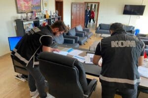 &Uuml;&ccedil; katı kazan&ccedil; vaadi ile 10 bin kişinin dolandırıldığı iddiasıyla
