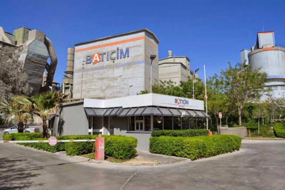 İzmir&rsquo;de 1966 yılında kurulan Batı&ccedil;im&rsquo;in ana hissedarı konumundaki 5 aileden