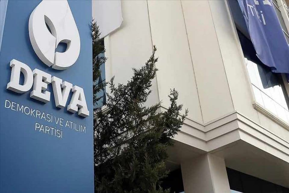 Demokrasi ve Atılım (DEVA) Partisi, sosyal medyada&nbsp;&ldquo;Bilmiyoruz&rdquo;&nbsp;etiketi ile kampanya başlattı.
