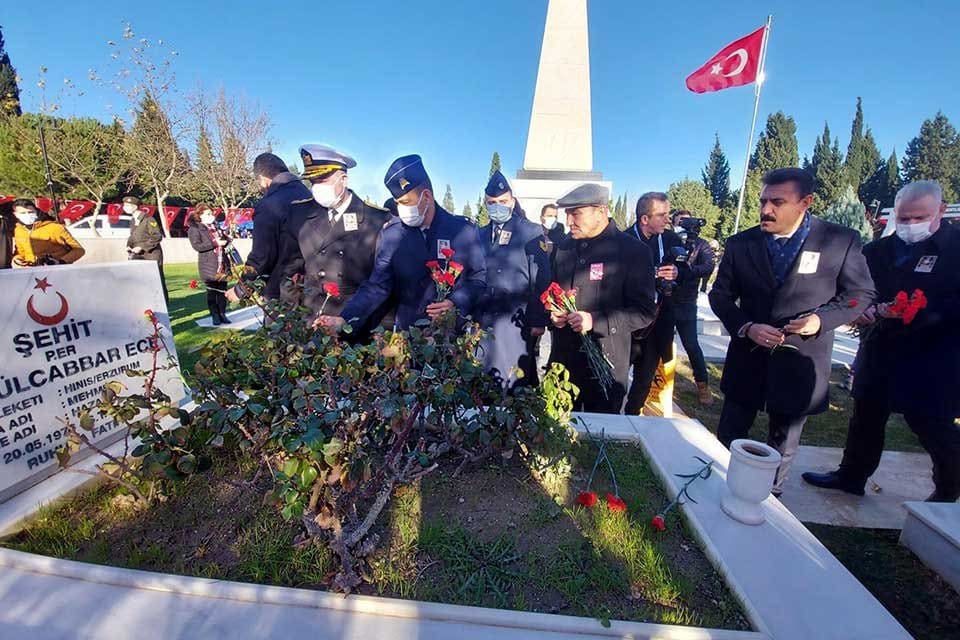 İZMİR'in Menemen il&ccedil;esinde 91 yıl &ouml;nce Cumhuriyet karşıtları tarafından katledilen