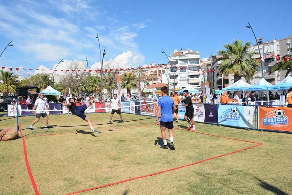 İzmir B&uuml;y&uuml;kşehir Belediyesi ve Dikili Belediyesi işbirliği ile Dikili Cup