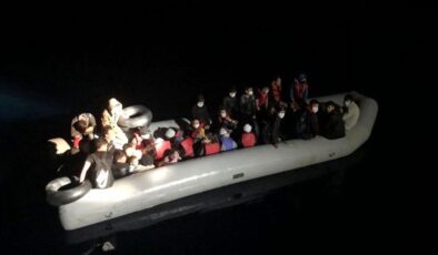 Dikili'de operasyon: 31 kaçak göçmen kurtarıldı
