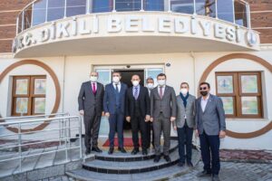 B&uuml;y&uuml;kşehir Belediye Başkanı Soyer&rsquo;in Bakır&ccedil;ay Havzası turuna başladı. Soyer'in ilk