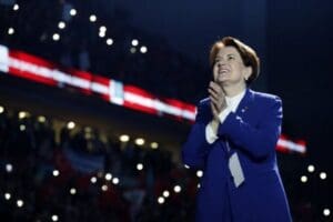 Gazeteci İsmail Saymaz, İYİ Parti Genel Başkanı Meral Akşener'in partisini