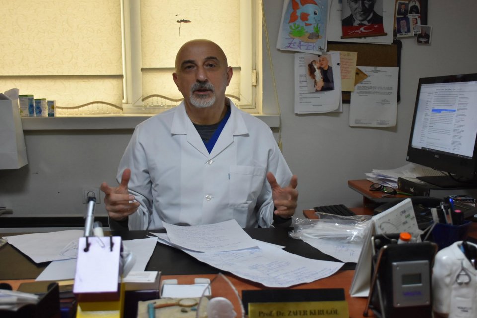İzmir'de Ege Üniversitesi Çocuk Enfeksiyon Hastalıkları Ana Bilim Dalı Başkanı