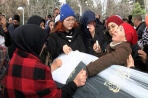 İstanbul Kartal'da Mustafa Payan tarafından &ouml;ld&uuml;r&uuml;len 23 yaşındaki Dilara G&uuml;ltay,