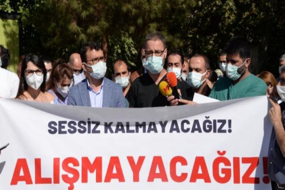 Diyarbakır'da Ağız ve Diş Sağlığı Hastanesi'nde g&ouml;revli diş hekimi &Ouml;mer
