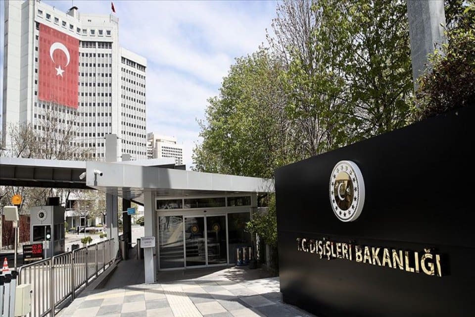 Dışişleri Bakanlığı'dan Bu&ccedil;a'daki sivil &ouml;l&uuml;mlerine ilişkin, "Katliam g&ouml;r&uuml;nt&uuml;leri dehşet verici