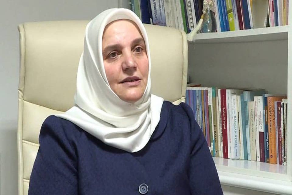 Diyanet Yaygın Din Eğitimi Daire Başkanı&nbsp;Sedide Akbulut'un, Erzurum&rsquo;daki Kur'an kursunda