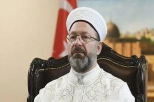 Diyanet İşleri Başkanı Ali Erbaş, &ldquo;Herkes kendi imkanına g&ouml;re fitresini