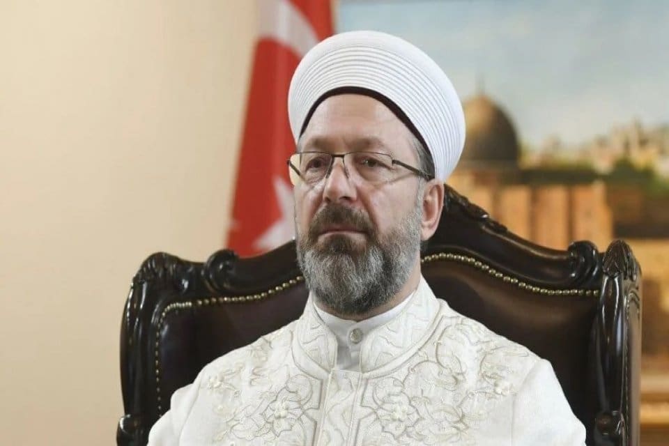 Diyanet İşleri Başkanı Ali Erbaş, &ldquo;Herkes kendi imkanına g&ouml;re fitresini