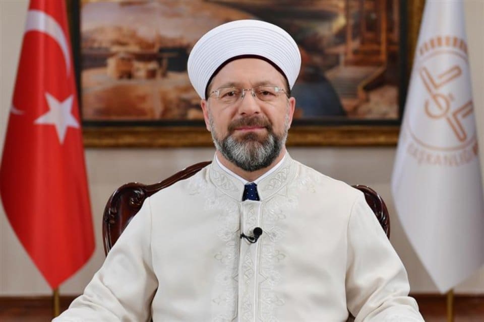 Diyanet İşleri Başkanı Prof. Dr. Ali Erbaş, d&uuml;n yaptırdığı corona