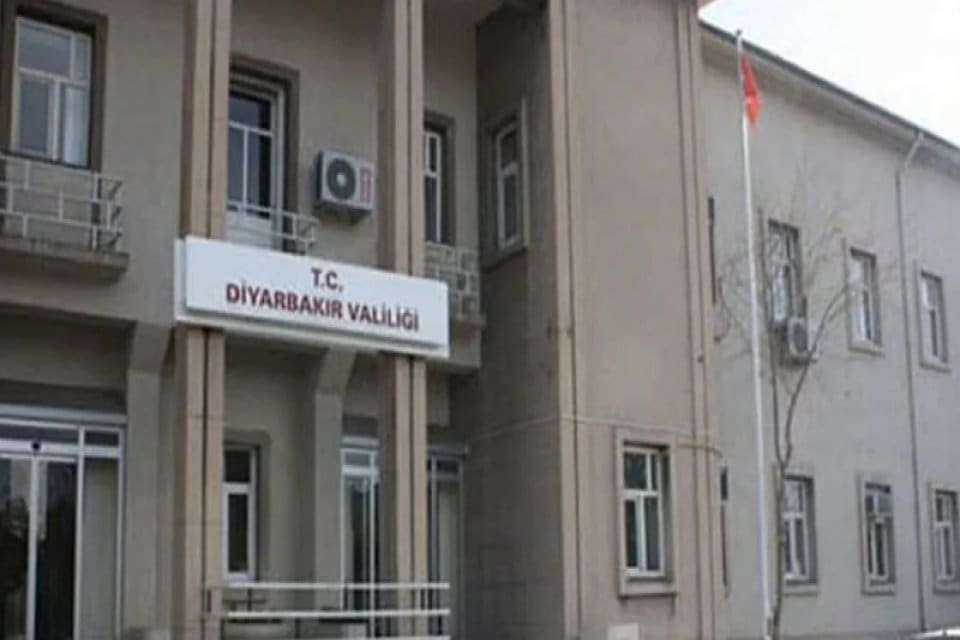 Valilikten yapılan a&ccedil;ıklamada, 'milli g&uuml;venliğin sağlanması, kamu d&uuml;zeni ve g&uuml;venliğinin