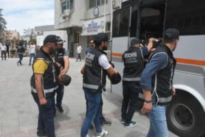 İzmir'de 'Dobo Metin' lakaplı Metin Arslan'ın (49) &ouml;ld&uuml;r&uuml;ld&uuml;ğ&uuml;, Mehmet Ali