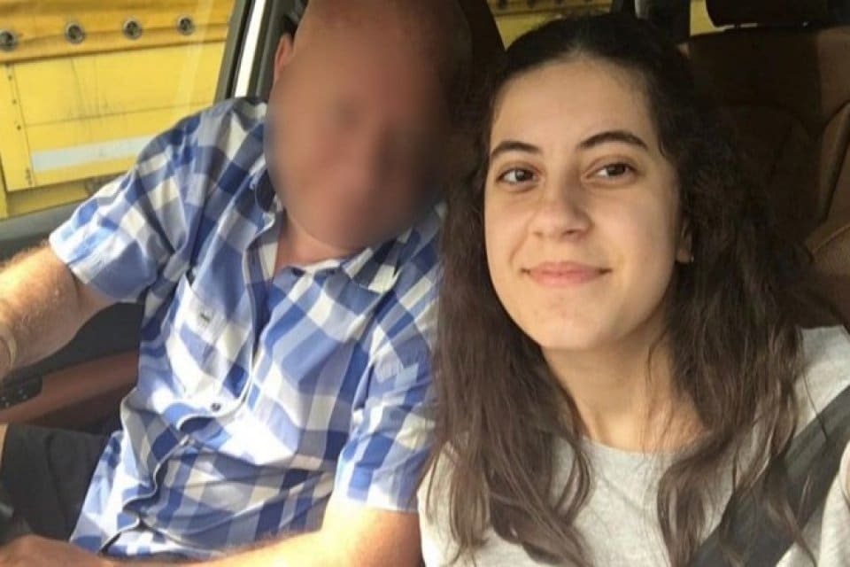 İstanbul'da tıp &ouml;ğrencisi Sude &Ccedil;., eğitim masraflarını karşılamadığı gerek&ccedil;esiyle iş