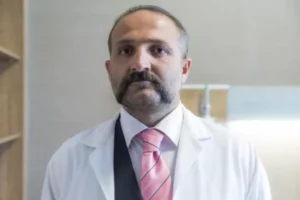 Denizli'nin Acıpayam il&ccedil;esinde, ameliyatlarıyla &uuml;nl&uuml; kadın hastalıkları ve doğum uzmanı