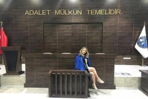 Aydın merkezli 29 ilde jandarmanın d&uuml;zenlediği devre m&uuml;lk dolandırıcılığı operasyonunda