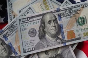 ABD'de enflasyonun 41 yılın yeni zirvesine &ccedil;ıkması sonrasında dolar g&uuml;&ccedil;l&uuml;