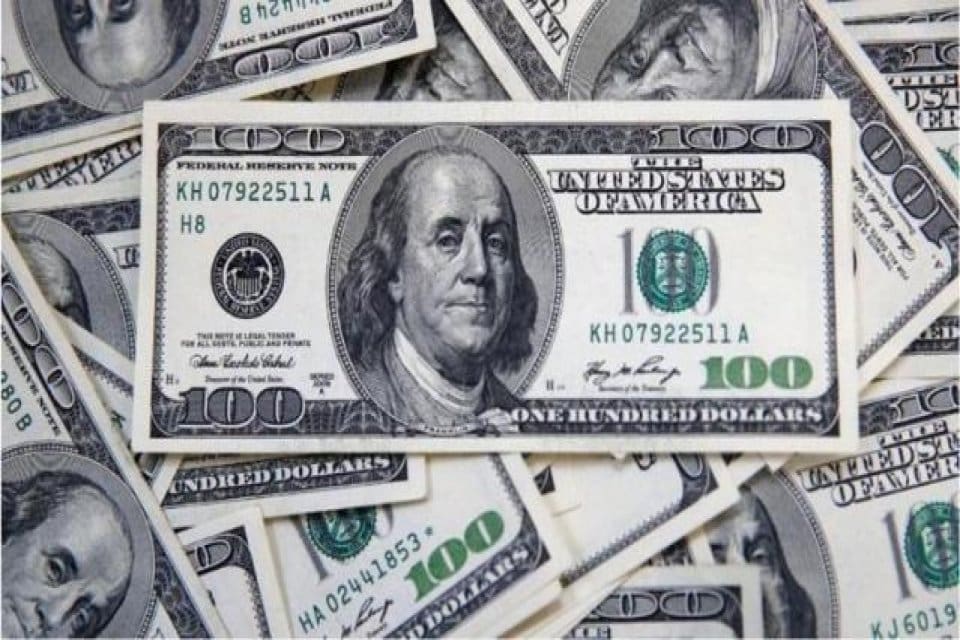 İstanbul serbest piyasada dolar 13,7870 liradan, avro 15,5870 liradan g&uuml;ne