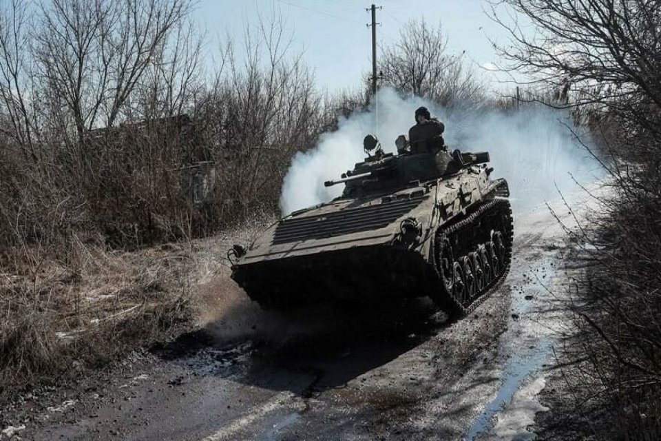 Rusya ile Ukrayna arasındaki gerilim &uuml;lkenin doğusundaki Donetsk'te patlama noktasına