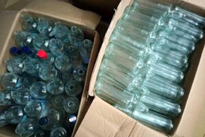 İzmir'in 4 ilçesinde düzenlenen sahte içki operasyonunda; 141 litre sahte