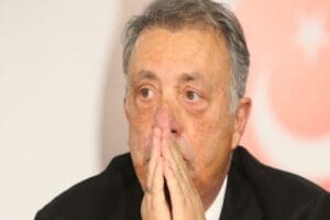 Beşiktaş Başkanı Ahmet Nur &Ccedil;ebi, d&ouml;viz kurundaki artışın ve TL'nin