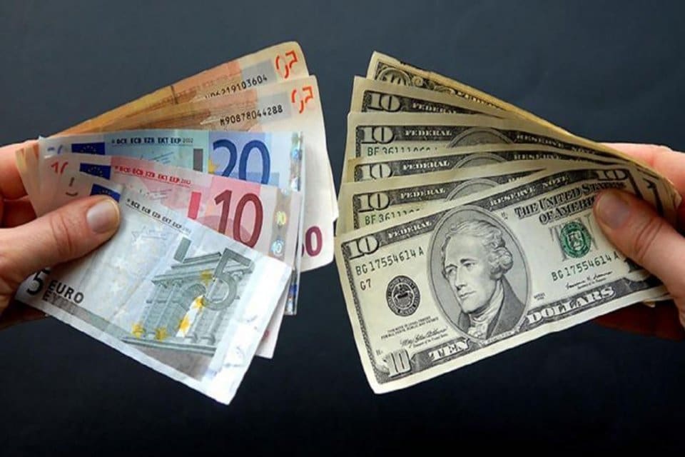 D&ouml;viz kurları g&uuml;ne y&uuml;kselişle başladı Sabah seansında 19,24 seviyesine kadar