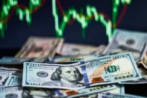 D&ouml;viz kurları salı sabahına yatay seyirde başladı. Dolar/TL, 19,02 seviyesinden