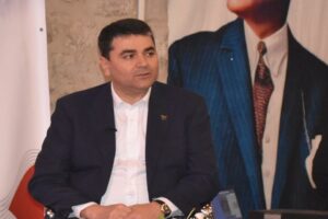 Demokrat&nbsp;Parti (DP) Genel Başkanı G&uuml;ltekin Uysal, 6'lı masa toplantısında partisine