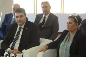 Demokrat Parti (DP) Genel Başkanı G&uuml;ltekin Uysal, T&uuml;rkiye'nin tarihi kavşağa