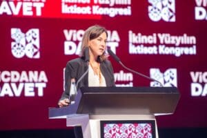 İzmir B&uuml;y&uuml;kşehir Belediyesi tarafından d&uuml;zenlenen İkinci Y&uuml;zyılın İktisat Kongresi&rsquo;nin ikinci