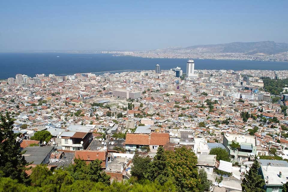 İZMİR'de ge&ccedil;en yıl 30 Ekim'de meydana gelen depremin yıl d&ouml;n&uuml;m&uuml;nde
