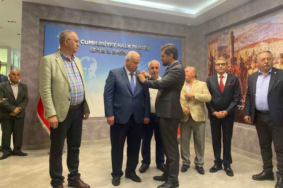 Cumhuriyet Halk Partisi (CHP) İzmir İl Başkanlığı bug&uuml;n Demokratik Sol